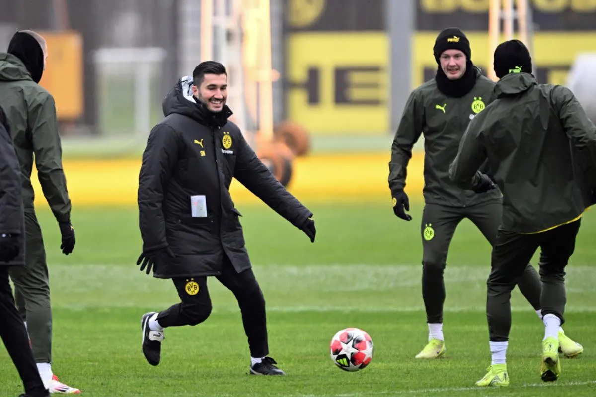 Nuri Sahin en entrenamiento con Borussia Dortmund