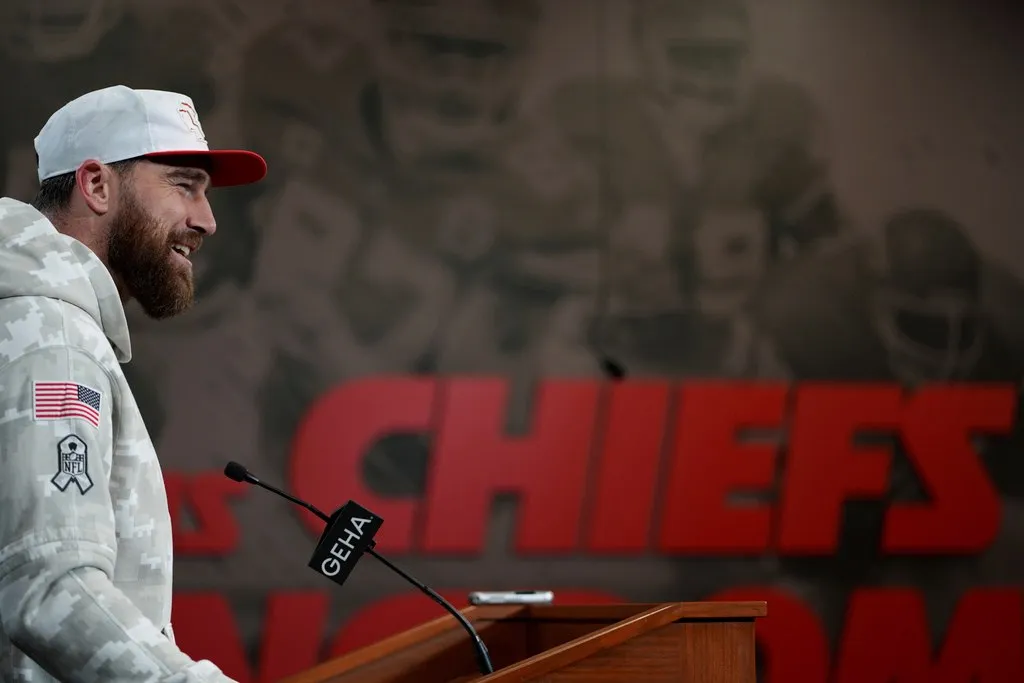 Travis Kelce está preparado para enfrentar a Allen