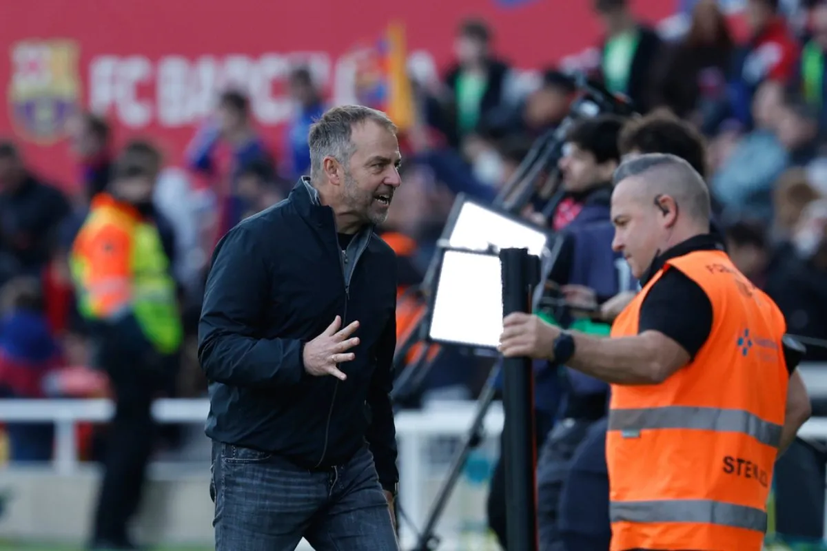 Hansi Flick prefirió no hablar del arbitraje