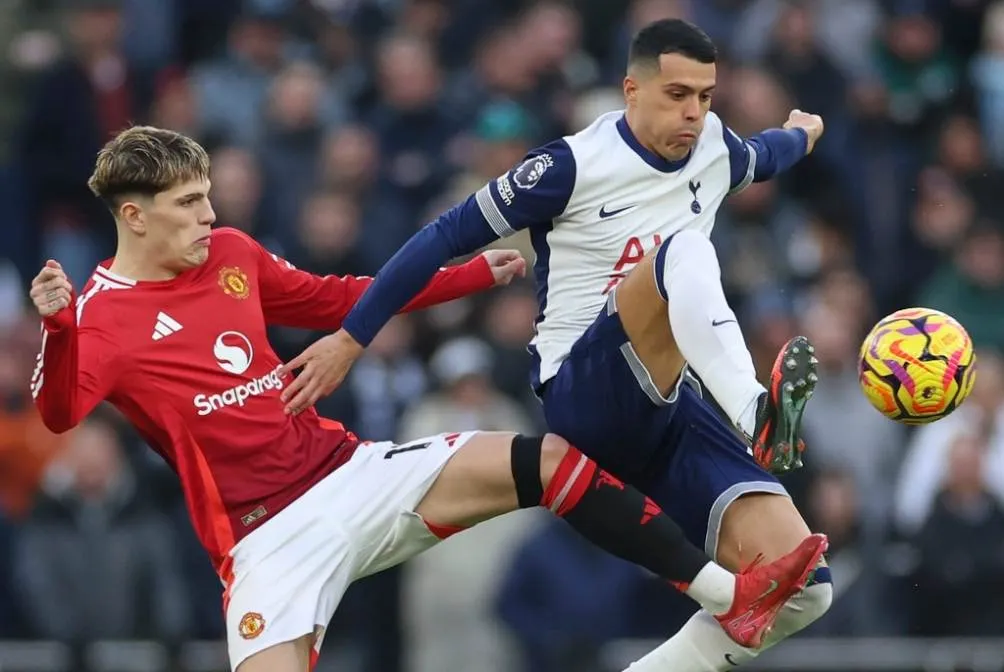 Garnacho tuvo un mal desplante con los Red Devils