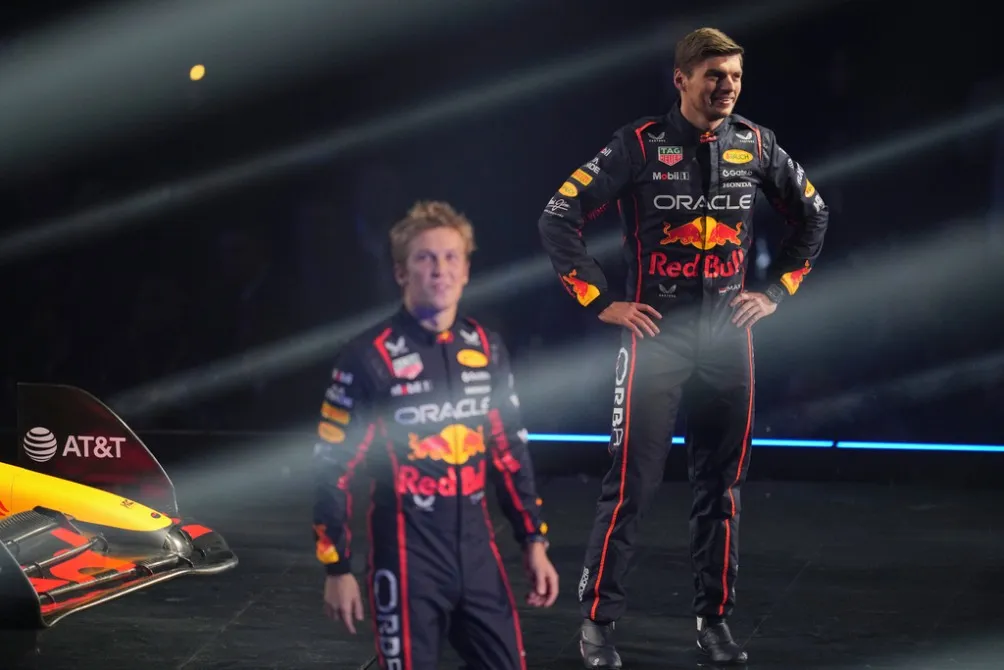 Verstappen fue abucheado durante la presentación del RB21