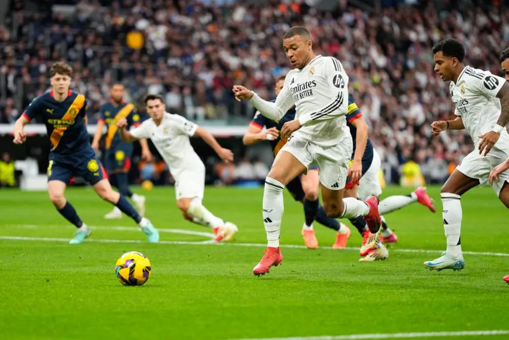 Tebas cuestionó las críticas de los Merengues