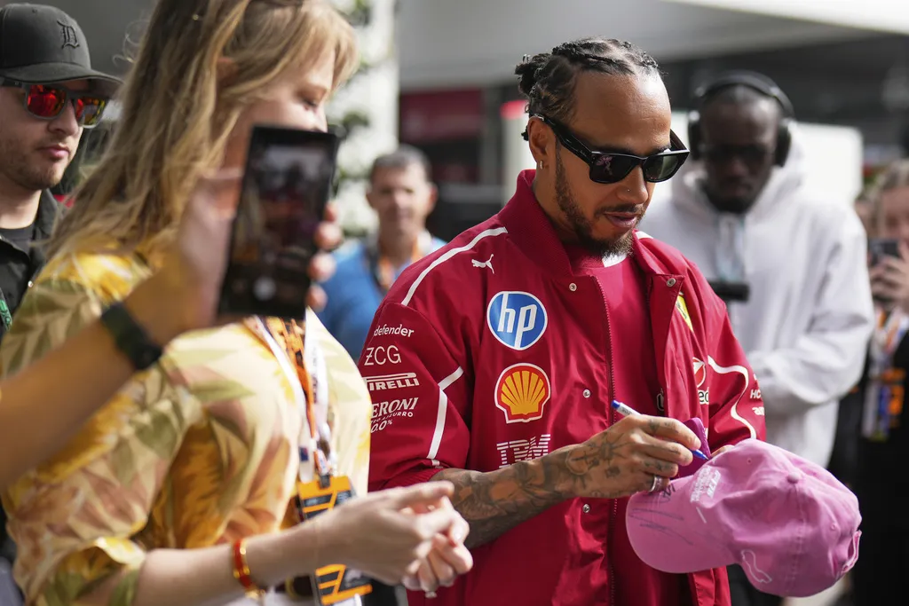 Hamilton aseguró que faltan cosas por trabajar en Ferrari