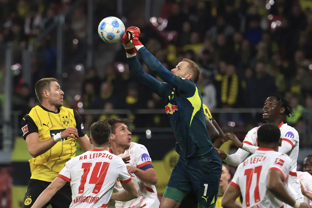 La derrota ha alejado a Dortmund de zona de clasificación a torneos de UEFA