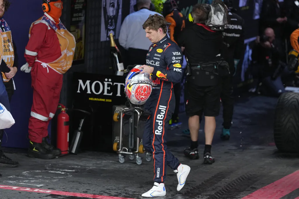 Brown consideró que Verstappen no seguirá mucho tiempo en Red Bull