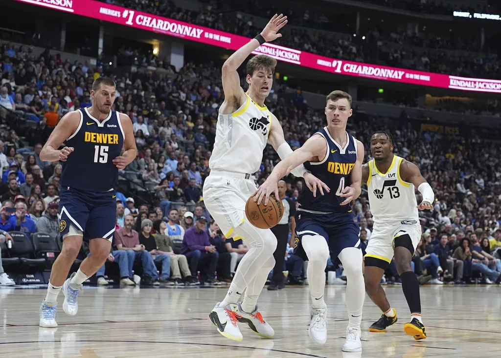 Jokic comandó la paliza contra Utah