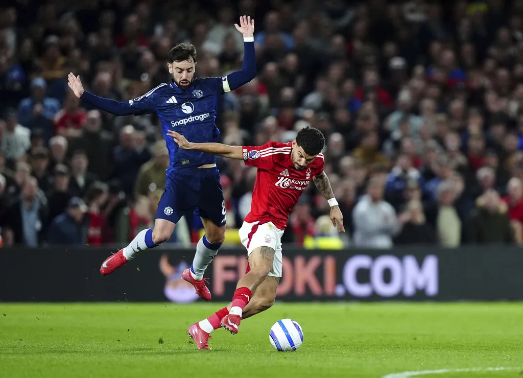 Manchester United sigue dando tumbos esta temporada