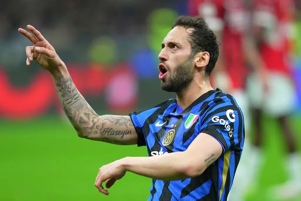 Çalhanoglu hizo el tanto del empate en la ida