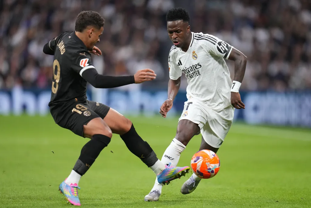 Vinicius falló un penal ante Valencia