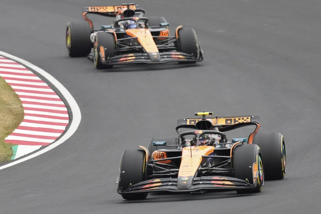 Los McLaren no pudieron superar al piloto neerlandés