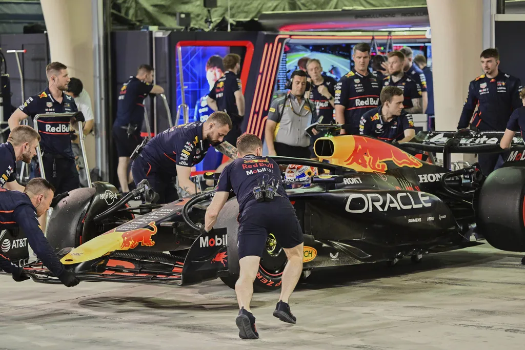 Verstappen y Red Bull sufrieron mucho duranrte la sesión clasificatoria