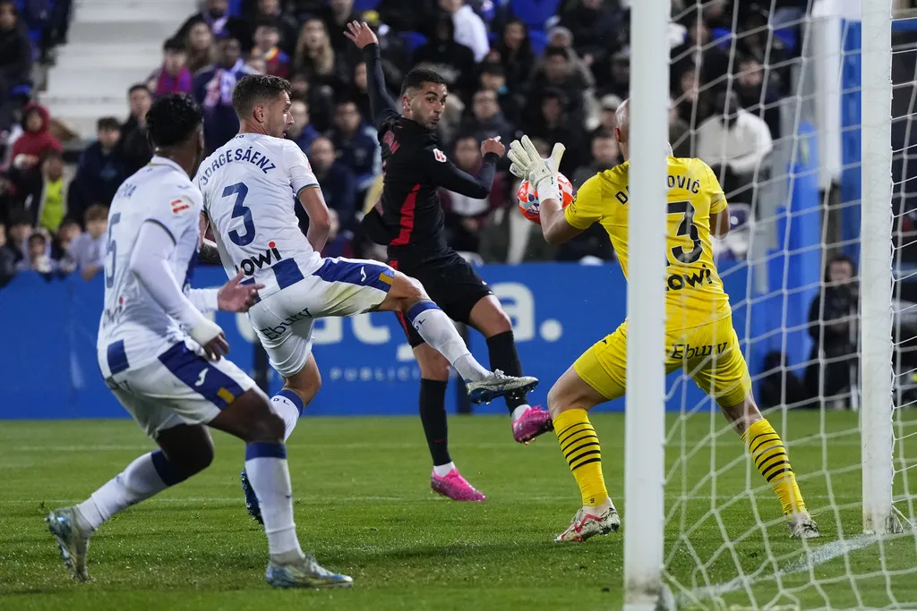 Barcelona no pudo ampliar la ventaja