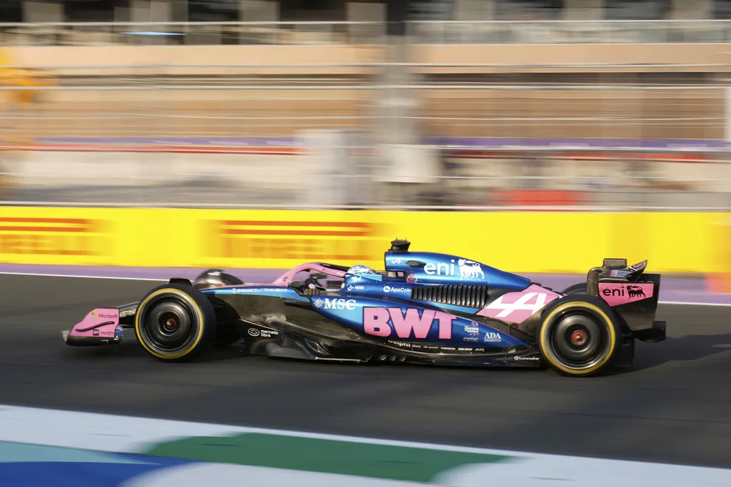 Gasly en el Circuito de Jeddah durante la FP1