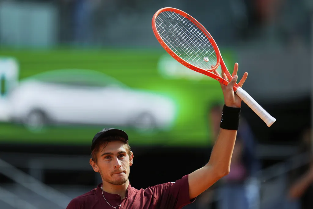 Arnaldi logró una gran victoria ante el serbio