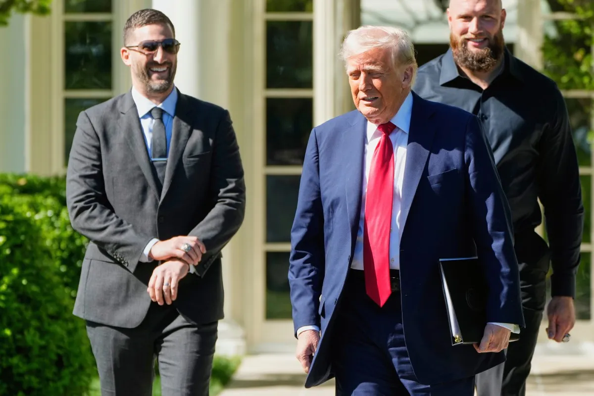 Sirianni y Trump | AP