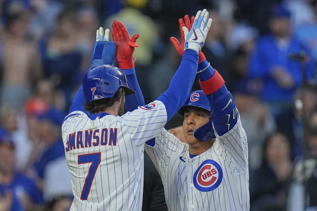 Los dos equipos de Chicago han reclamado al papa