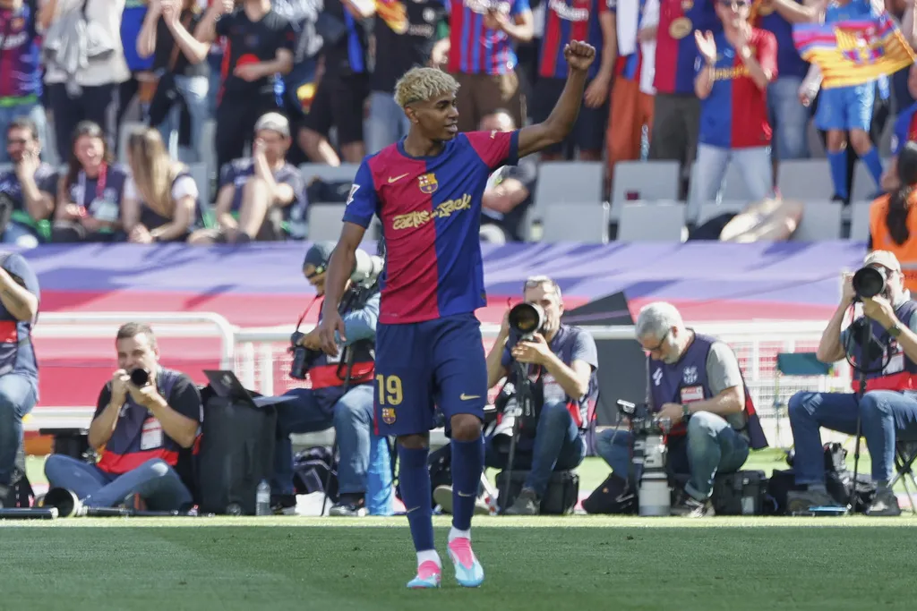 De la mano de Lamine, Barcelona logró el empate