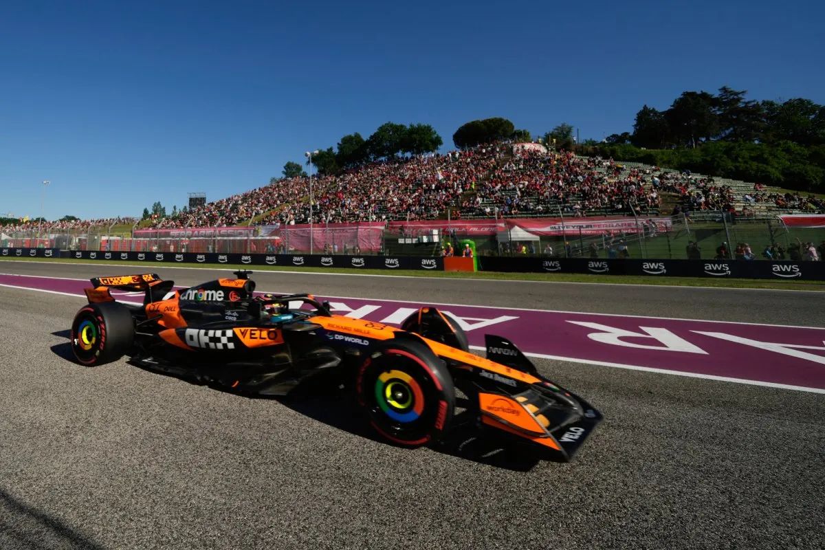 McLaren y su dominio | AP