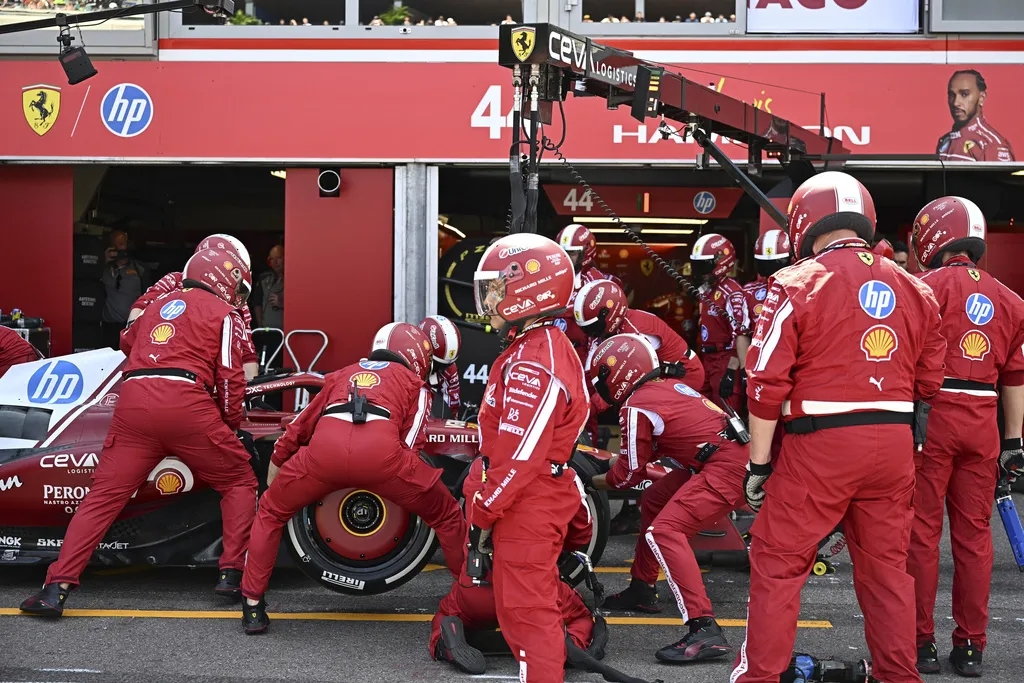 La primera temporada de Hamilton con Ferrari ha sido complicada