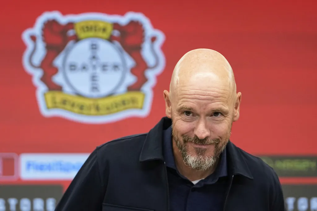 Ten Hag fue presentado este lunes con Leverkusen