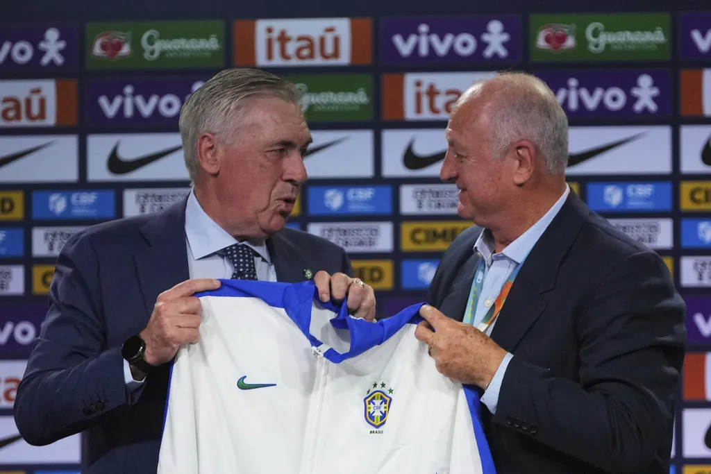 Scolari le dio la bienvenida a Ancelotti