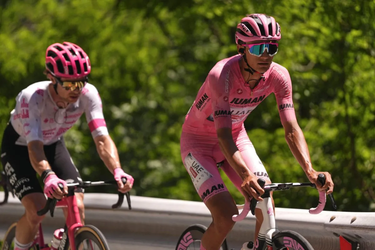 La lucha de los latinos | AP