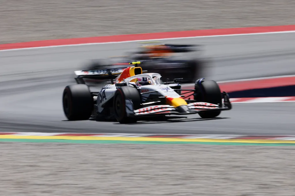 Lawson tuvo un par de incidentes en la carrera