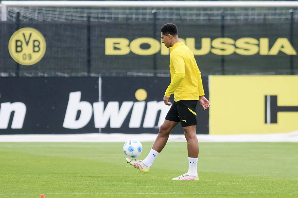 Jobe Bellingham ya tuvo su primer entrenamiento con Borussia