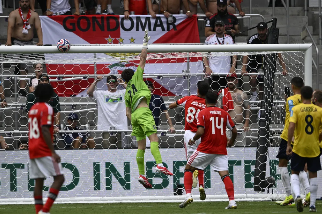 Benfica necesita ganar para asegurar su pase a Octavos de Final