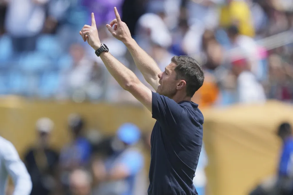 El estratega logró clasificar a Octavos de Final