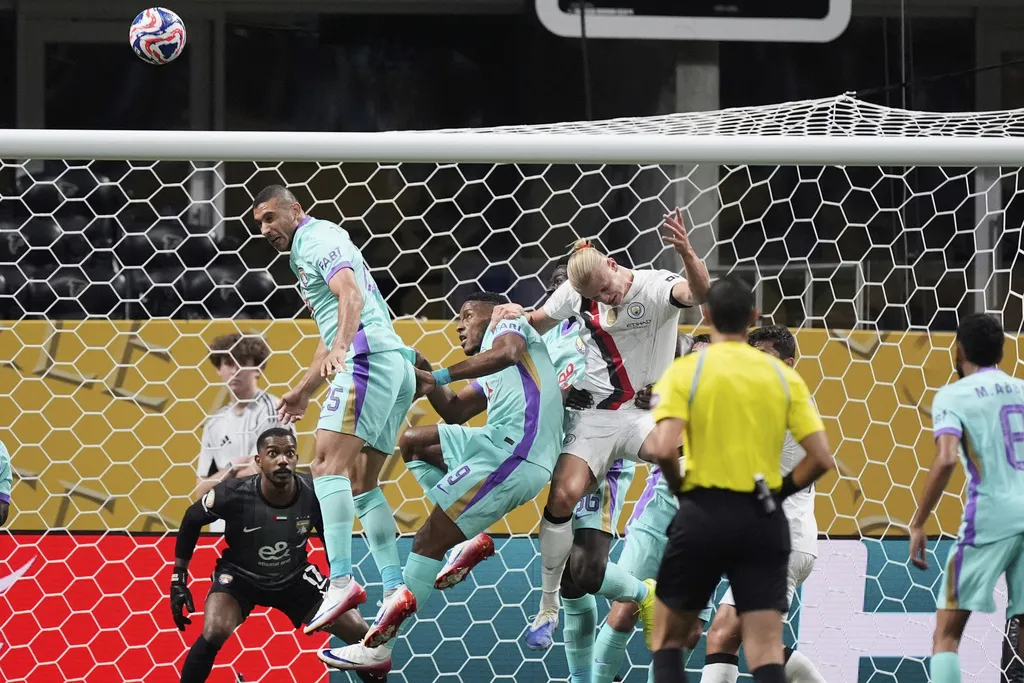 Manchester City cumplió ante Al Ain