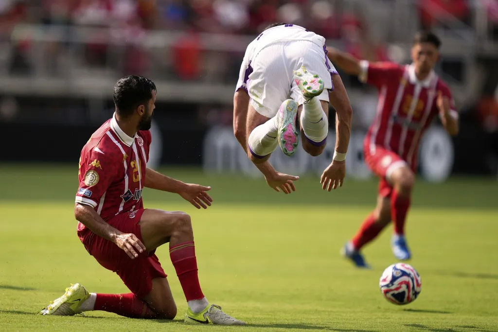 El partido se fue al descanso con empate