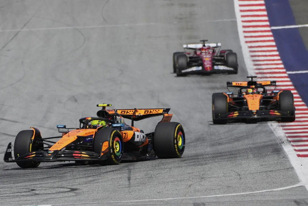 Los McLaren tuvieron batallas atractivas