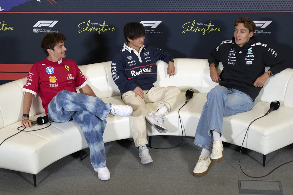 Russell se dijo tranquilo con su actualidad en Mercedes