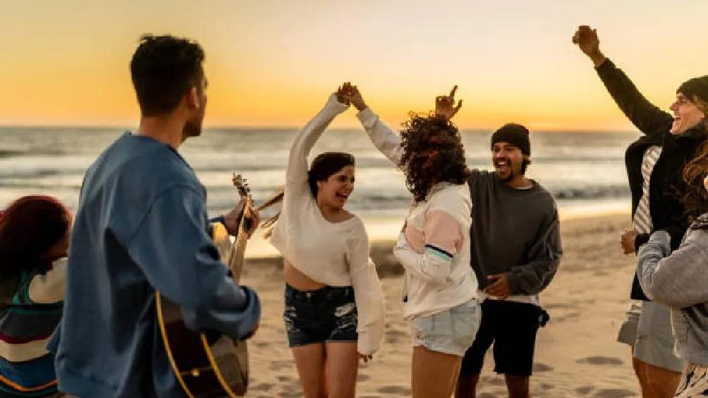 Aunque lo usamos todos los días, muy pocas personas conocen el origen de su apellido o qué significa realmente/iStock