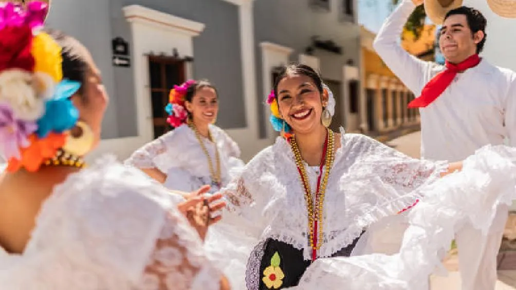 La mayoría de los apellidos que usamos en América Latina tienen raíces europeas, especialmente españolas/iStock