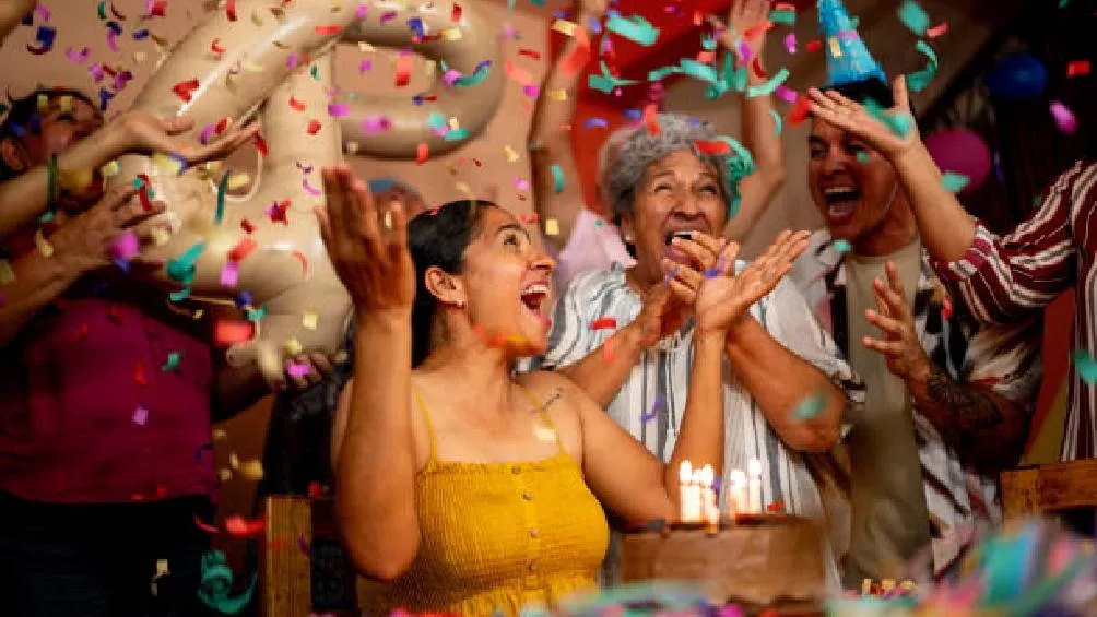 Hoy en día existen plataformas digitales que te muestran de forma gratuita el significado, la historia y el origen geográfico de tus apellidos/iStock