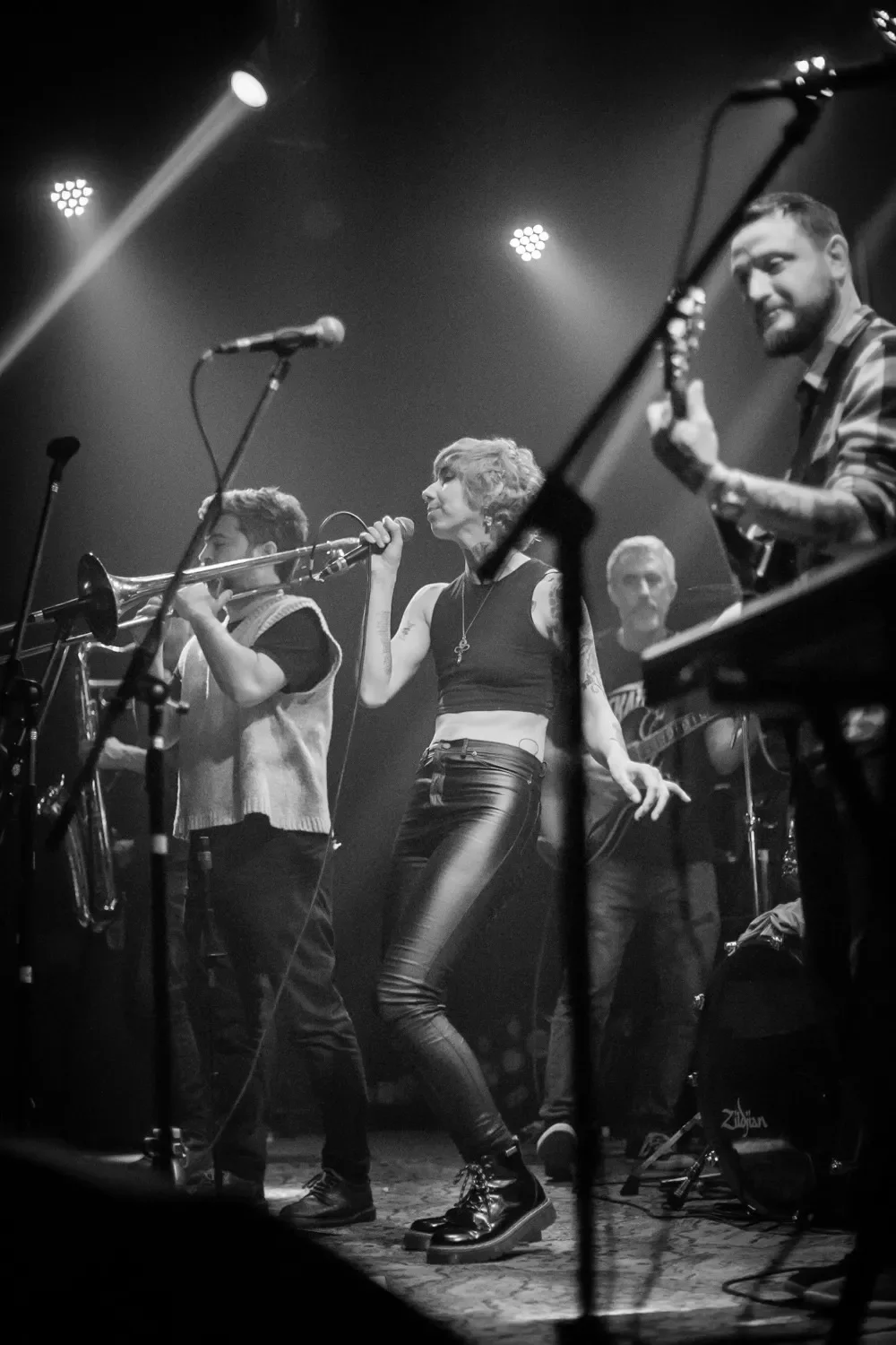 La cantante partió en medio de un reclamó al gobierno de Javier Milei / FB: @satelitekingston