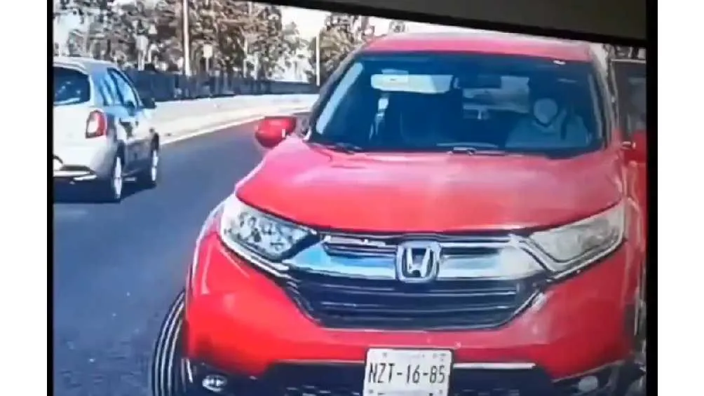 Esta es la camioneta en la que iban los delincuentes/X