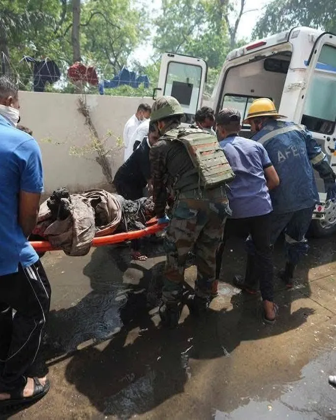 Los cuerpos son llevados al anfiteatro para su identificación / Redes Sociales
