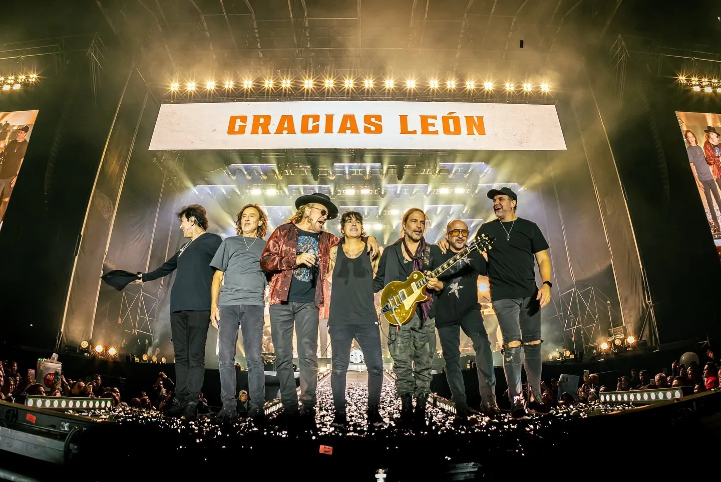 Maná se suma a los apoyos para los afectados / FB: @mana