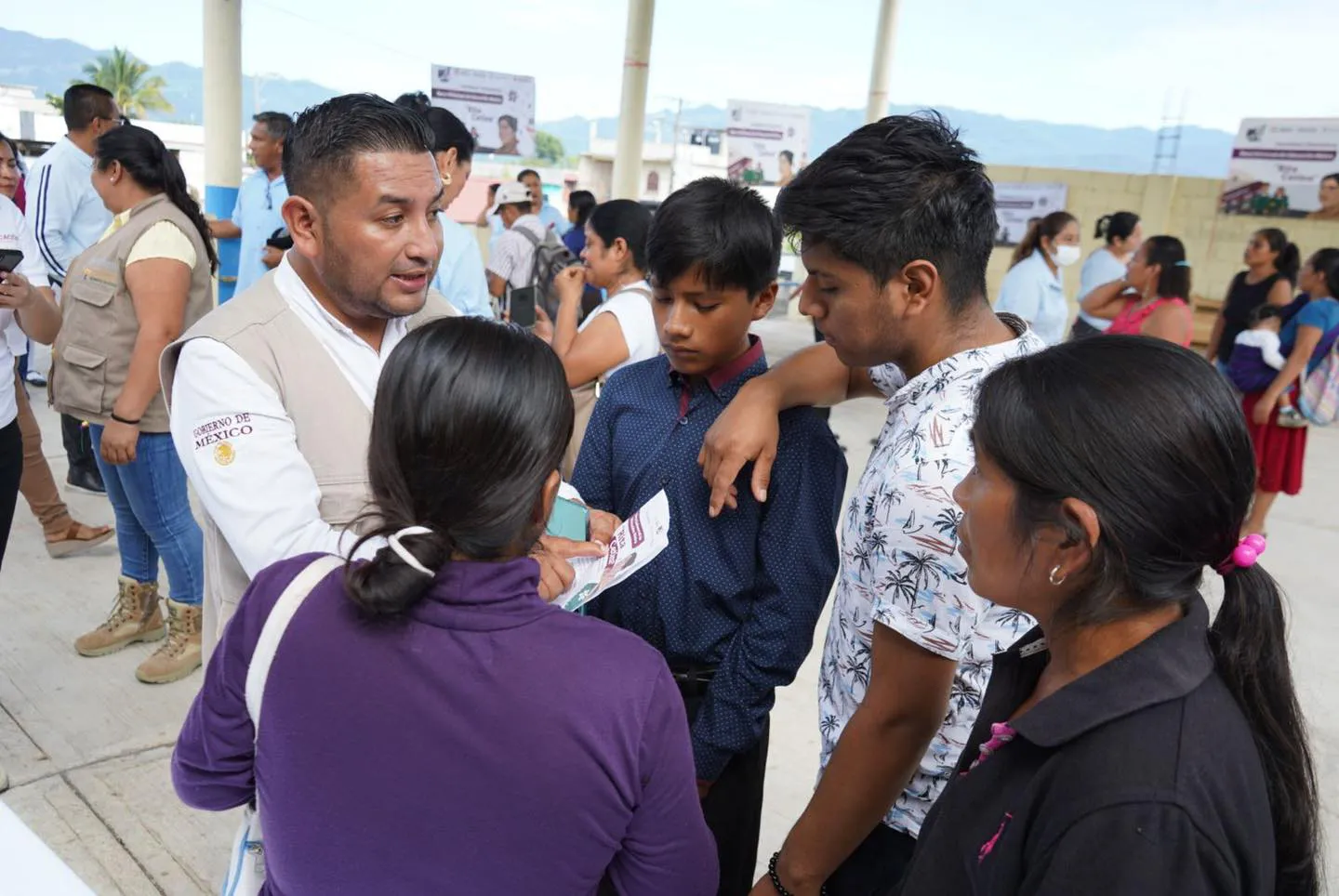 Las becas actuales no se estarán modificando o desapareciendo / Redes Sociales