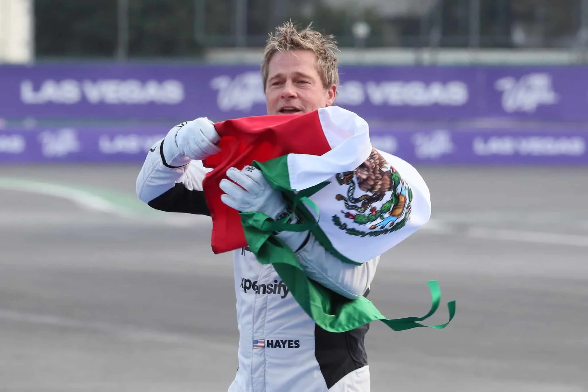 Brad Pitt en México grabando escenas para F1 / Redes Sociales