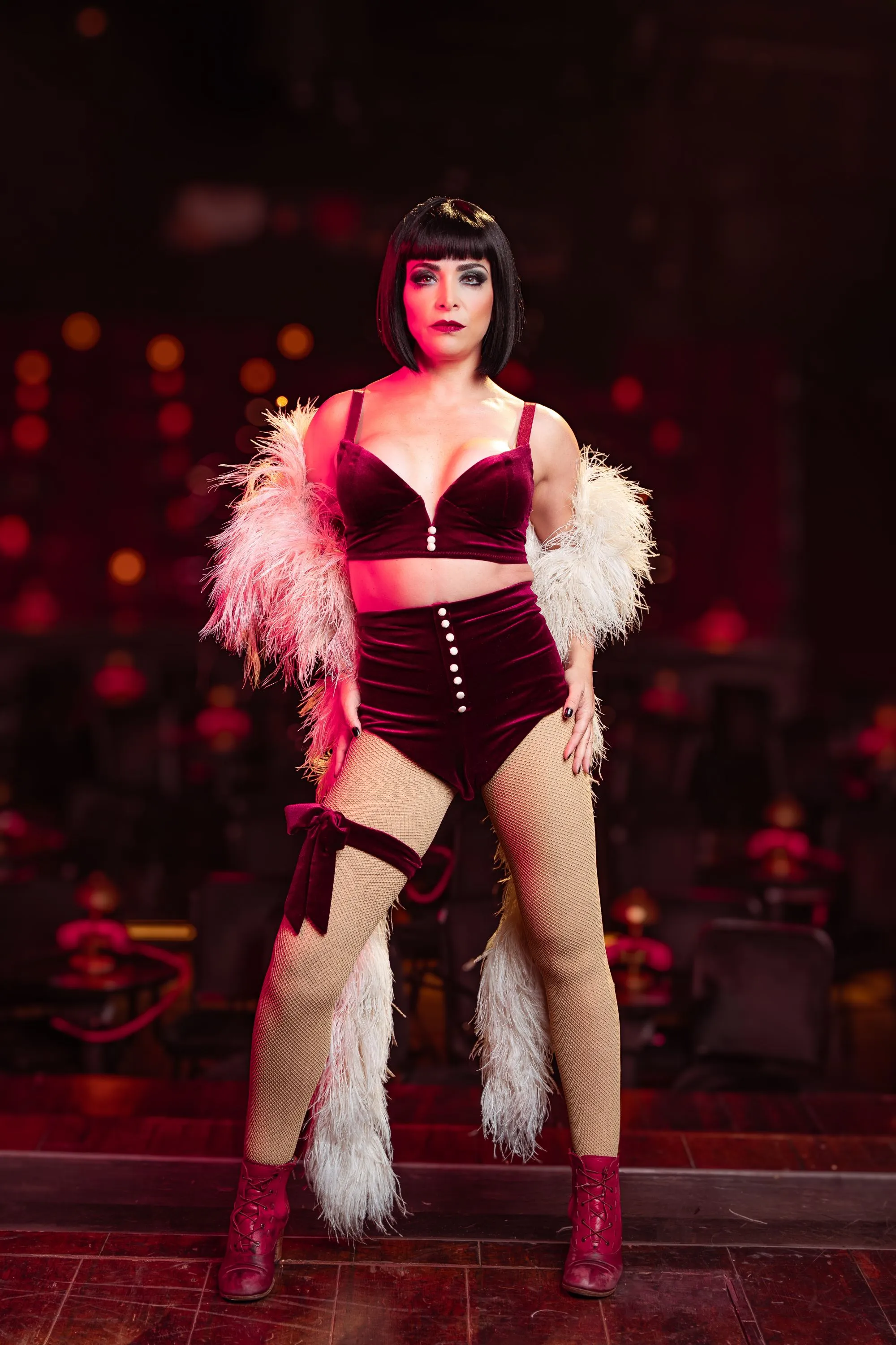 Lisset te cautivará con su voz durante toda la puesta en escena / Especial