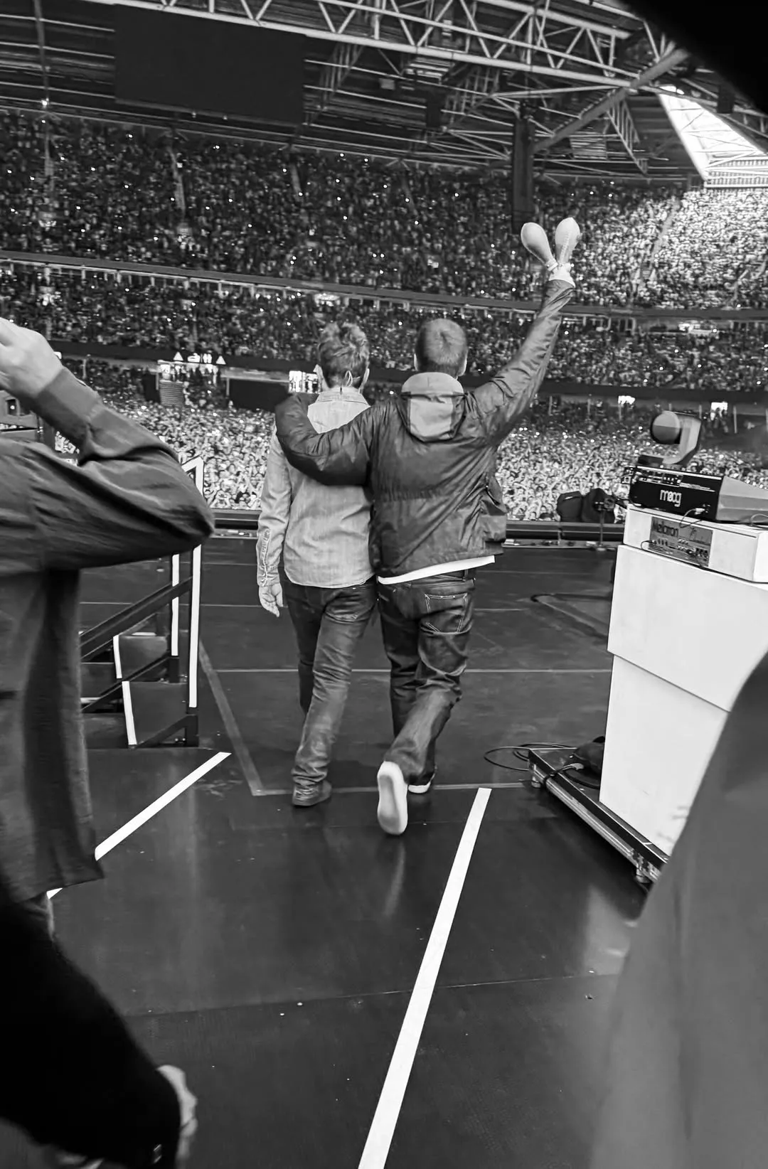 Ve calentando garganta para no dejar de cantar ni un solo tema / Especial