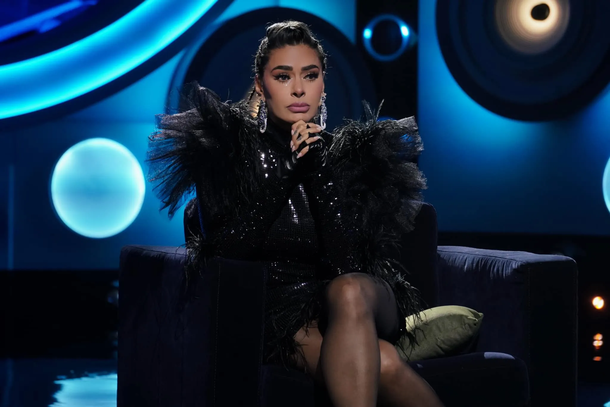 Galilea Montijo seguirá siendo la conductor del reality / FB: @lacasafamososmx