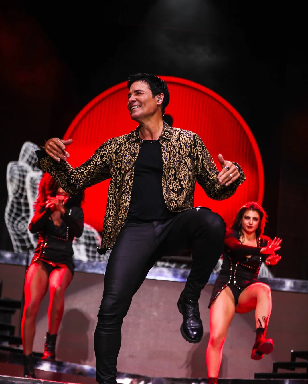 PETA le pide al cantante que no resalte la palabra torero por la violencia a los animales / FB: @CHAYANNE