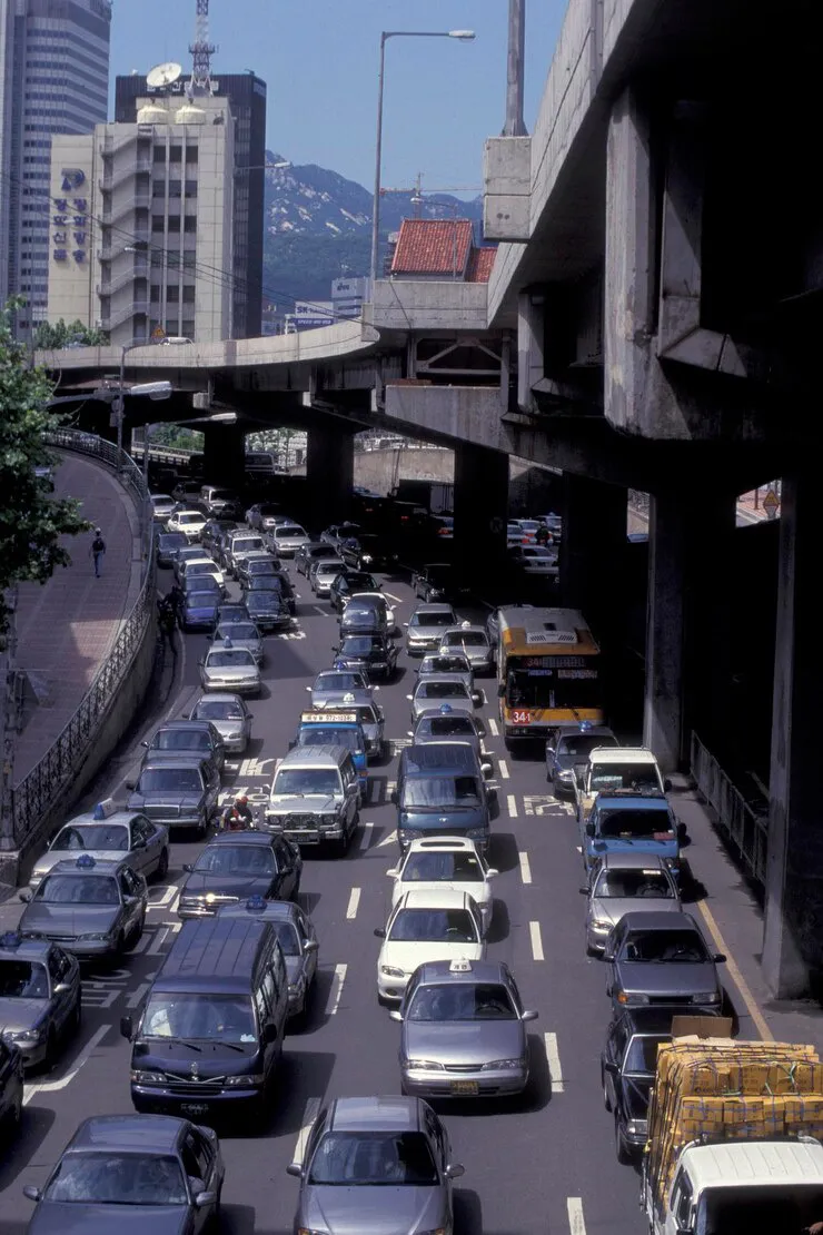 Revisa a diario el programa Hoy No Circula para evitar multas / FREEPIK