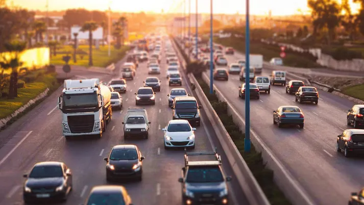 Revisa a diario el programa Hoy No Circula para evitar multas / FREEPIK