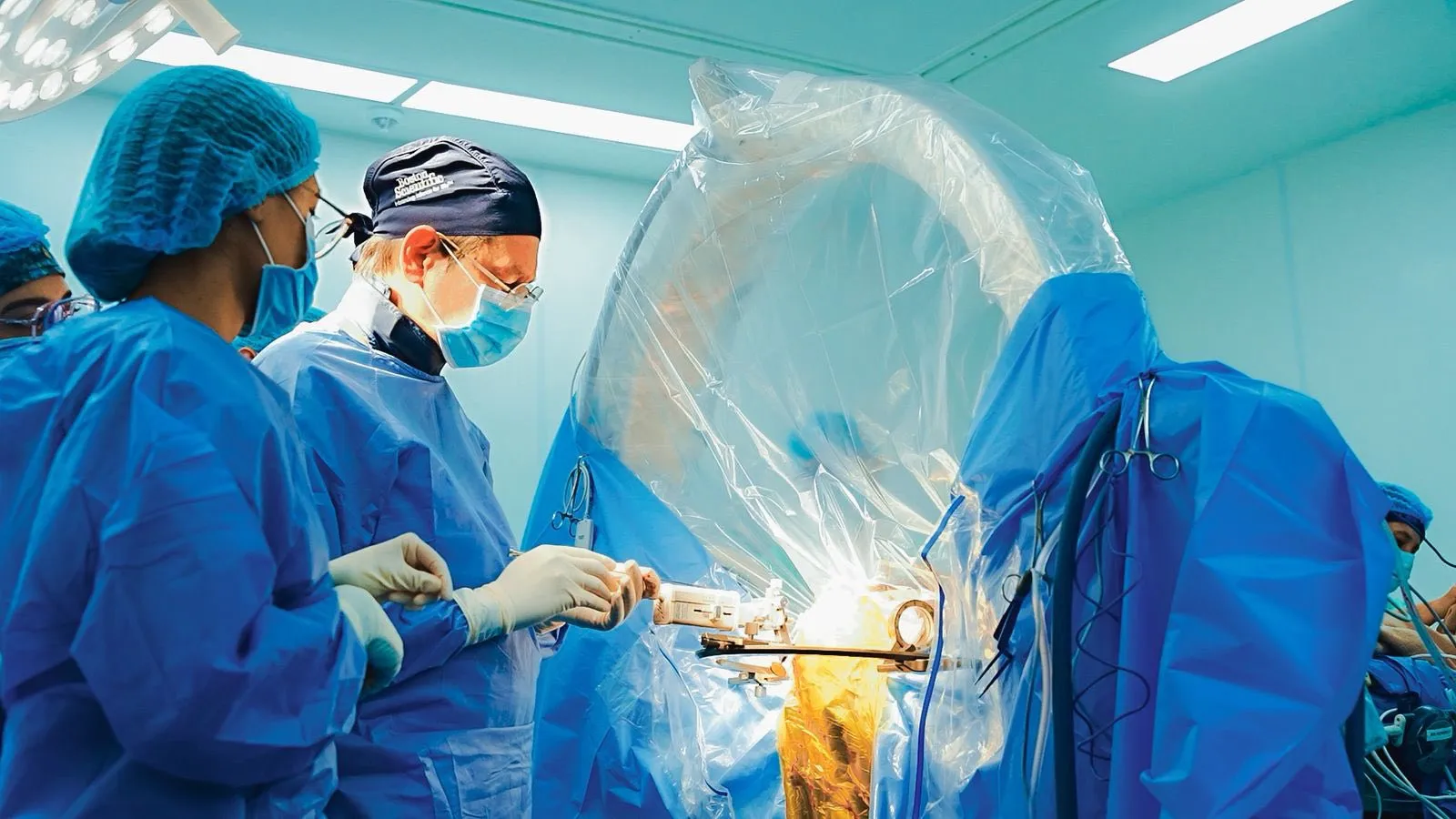 La operación no es para todas las personas, hay una exigente evaluación antes de... / Especial